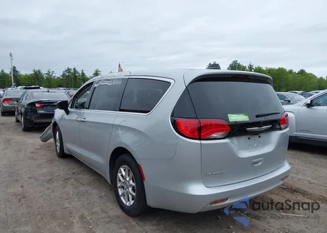 2024 Chrysler Voyager Lx z USA, uszkodzony, nr VIN 2C4RC1CG9RR150964